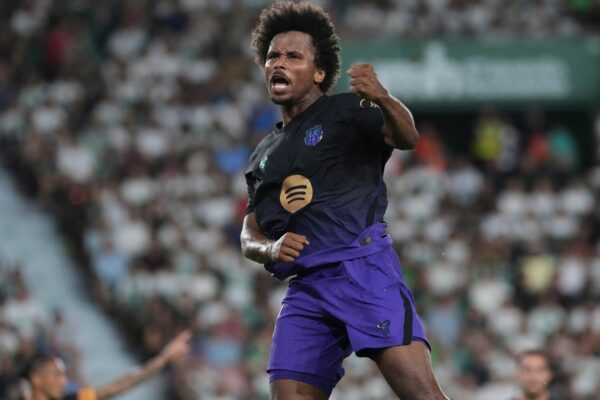 Karim Adeyemi erzielte bei seinem Pflichtspiel-Debüt für den FC Barcelona gleich seinen ersten Treffer.