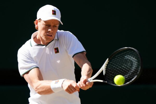 Seinen bislang letzten Auftritt hatte Jannik Sinner im Wimbledon-Finale gegen Alexander Zverev. (Archivbild)