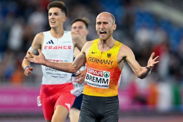 Florian Bremm hat bei der Leichtathletik-EM in Birmingham Silber über 5.000 Meter geholt.