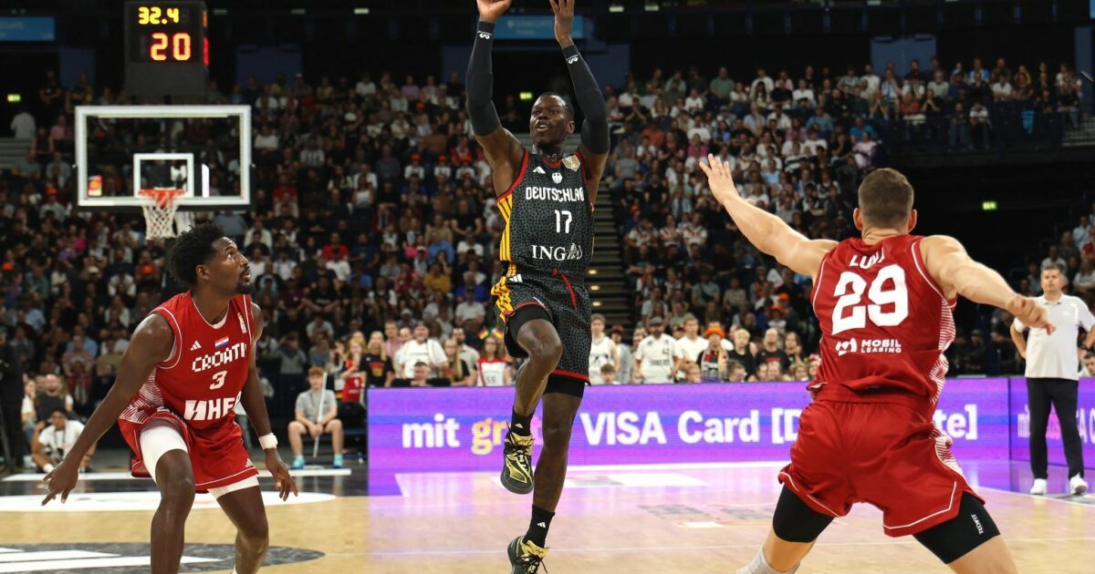 Dennis Schröder und Co. freuen sich auf den Doppelpack mit dem Frauen-Team in Köln. (Archivbild)