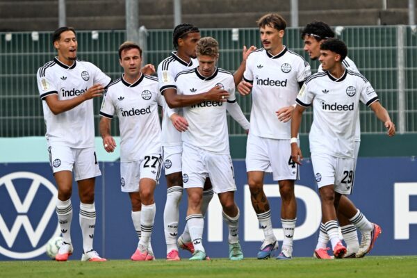 Mit einem 10:0 feierte Eintracht Frankfurt zur Pause den höchsten Halbzeitstand in der Geschichte des DFB-Pokals.