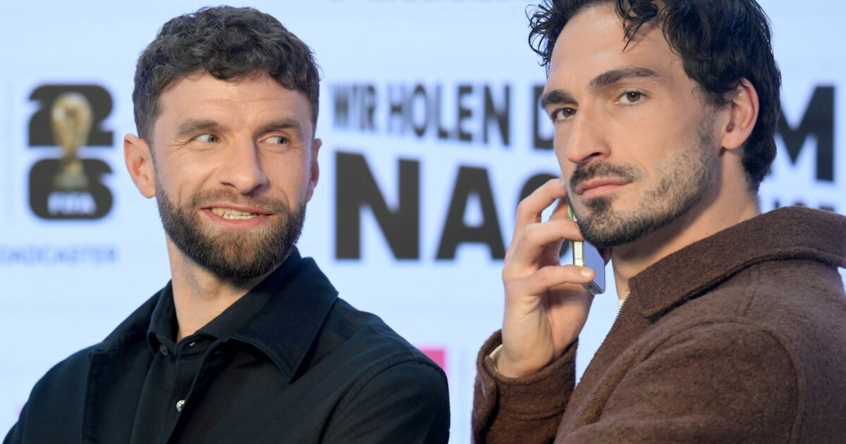 Müller (l) und Hummels steigen bei portugiesischem Club ein. (Archivbild)