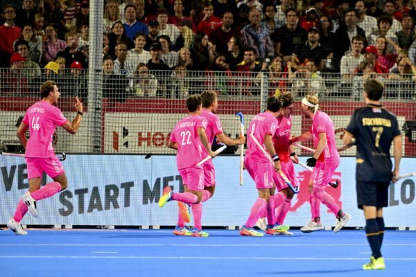 Titelverteidiger Deutschland steht nach dem Sieg gegen Belgien vorzeitig in der Zwischenrunde.