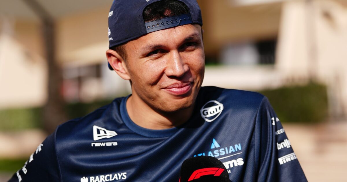 Alex Albon hat seinen Vertrag bei Williams verlängert. (Archivbild)