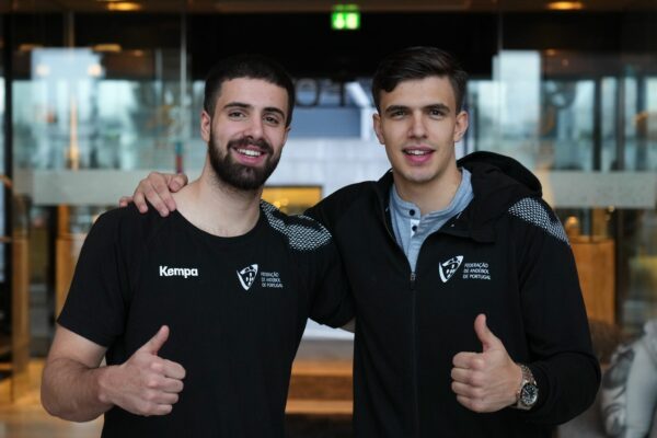 Martim (l) und Francisco Costa schließen sich der SG Flensburg-Handewitt an. (Archivbild)