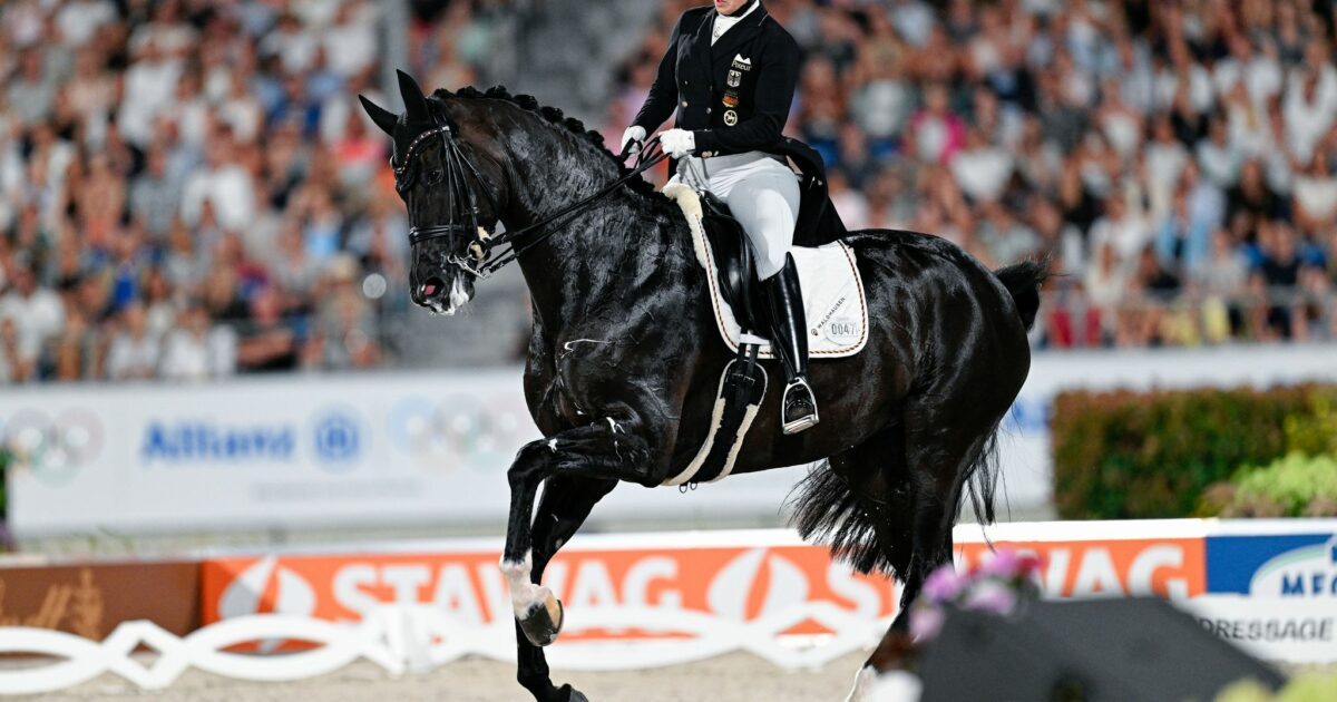 Isabell Werth verteidigt den Pferdesport gegen Kritiker. (Archivbild)