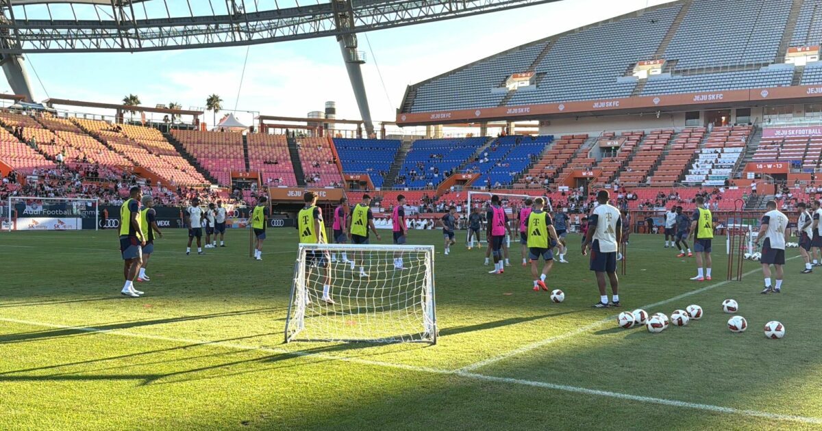 Der FC Bayern trainierte in Südkorea vor Zuschauern.
