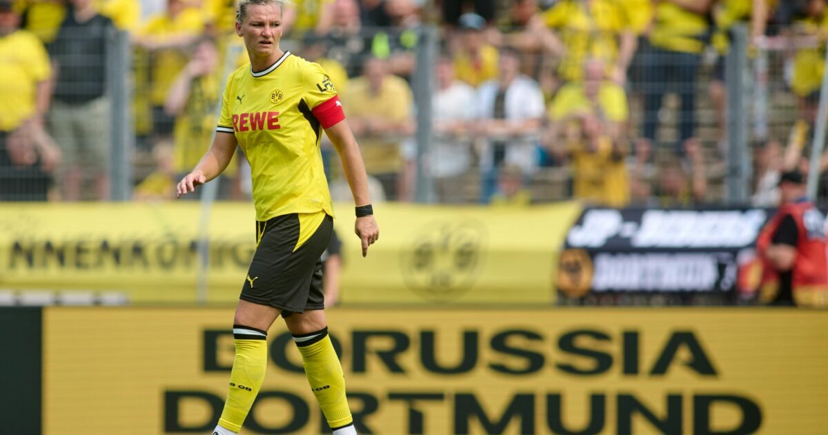 Erfüllt sich im BVB-Trikot einen Kindheitstraum: Alexandra Popp.