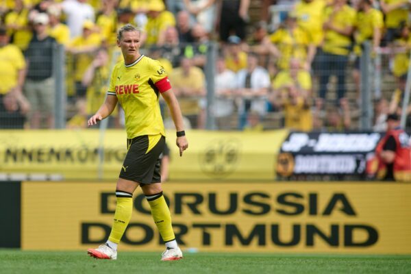 Erfüllt sich im BVB-Trikot einen Kindheitstraum: Alexandra Popp.