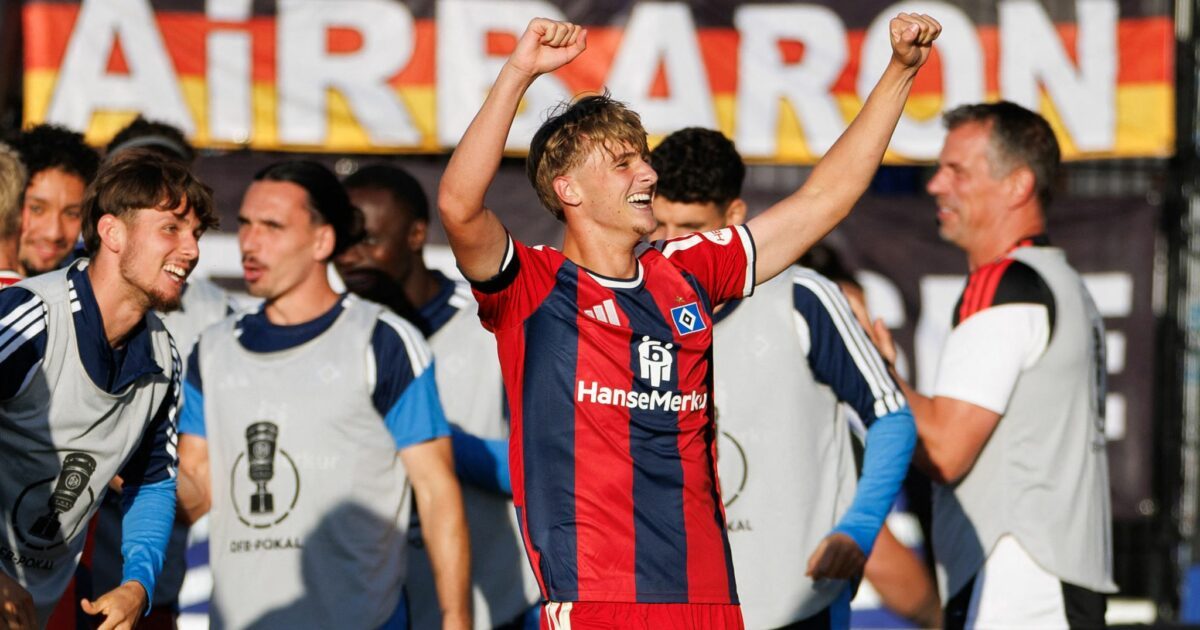 Der 16-jährige Louis Lemke spielte von Beginn an auf der linken Außenbahn des Hamburger SV.