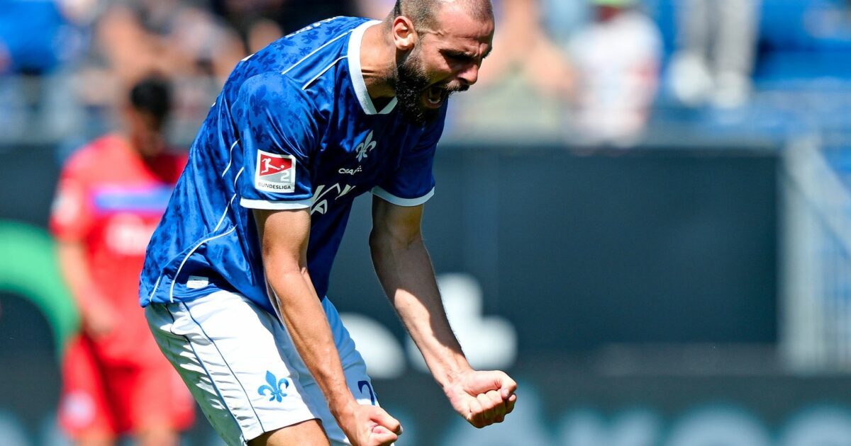 Darmstadt 98 hat gegen Holstein Kiel einen späten Punkt gerettet.