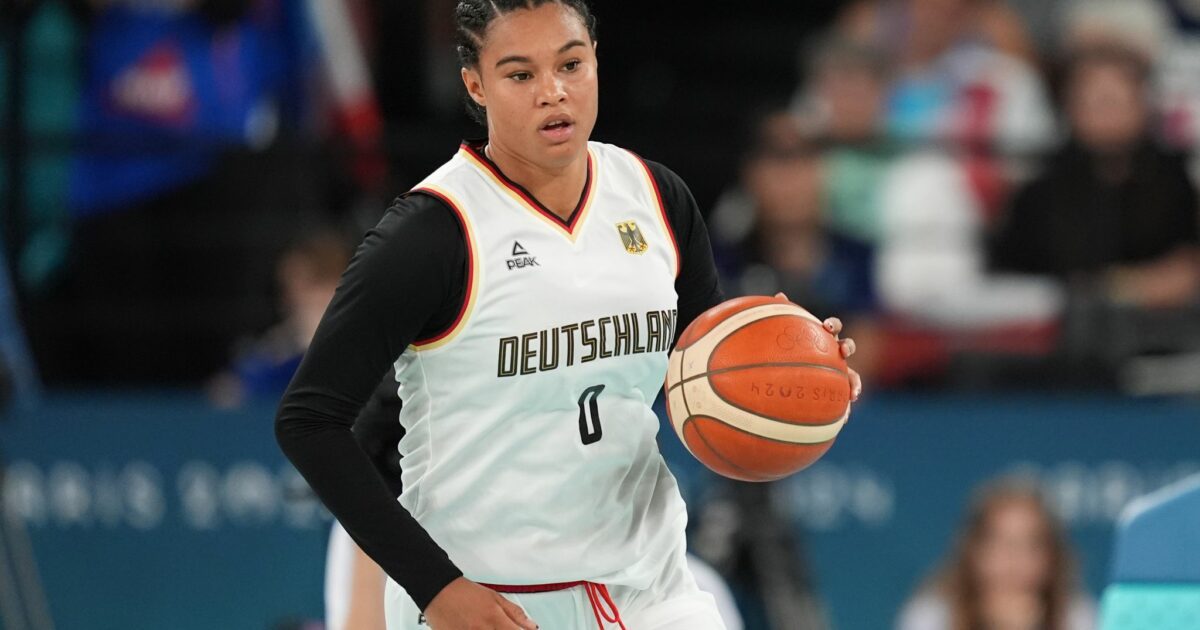Satou Sabally wird dem deutschen Nationalteam bei der Heim-WM fehlen. (Archivbild)