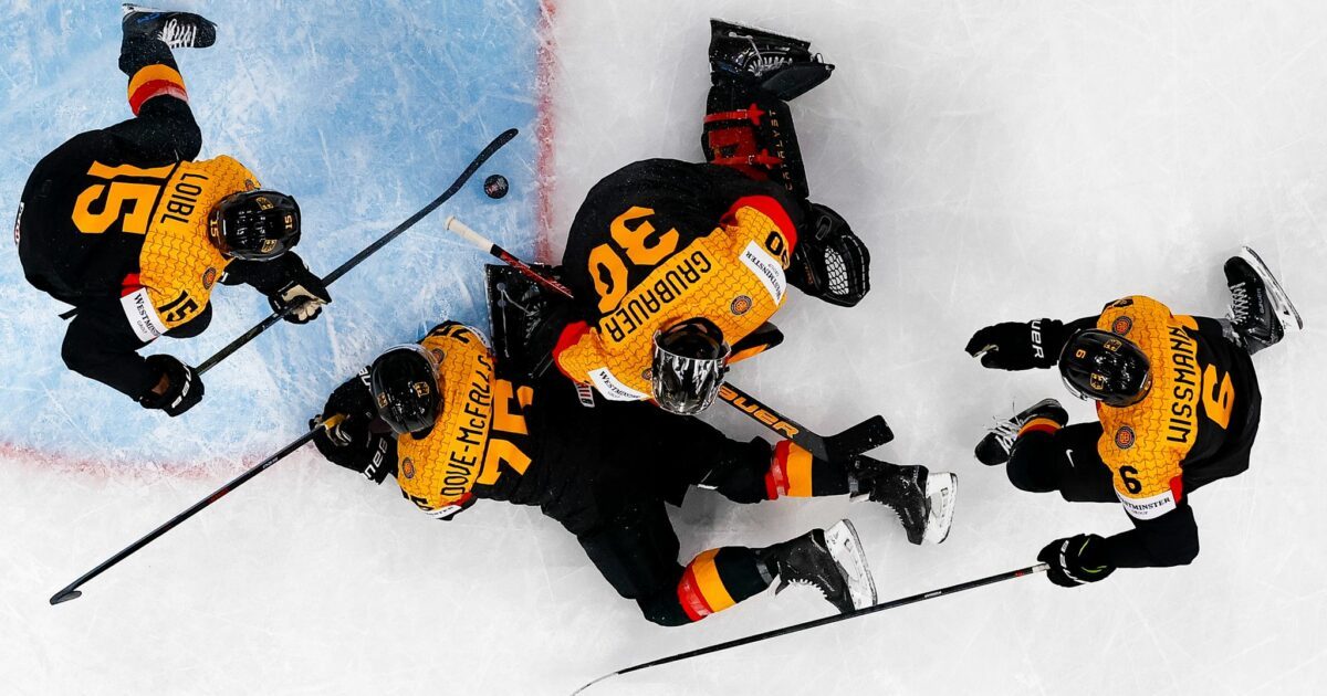 Die Eishockey-Nationalmannschaft bekommt einen neuen Bundestrainer. (Archiv)