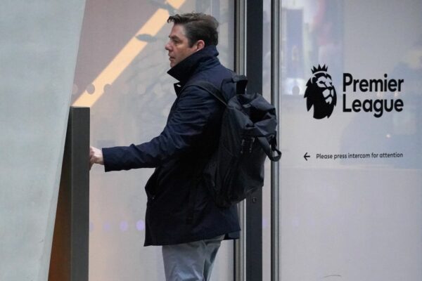 Premier-League-Chef Richard Masters hat scharfe Kritik an der FIFA geübt. (Archivbild)