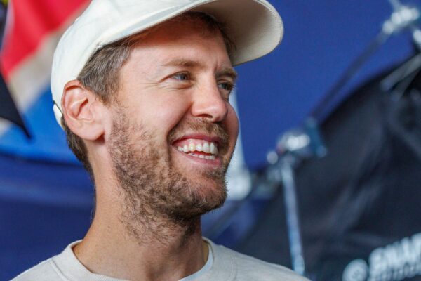 Seit 2023 als Miteigentümer von Team Germany bei der SailGP dabei: der viermalige Formel-1-Weltmeister Sebastian Vettel.
