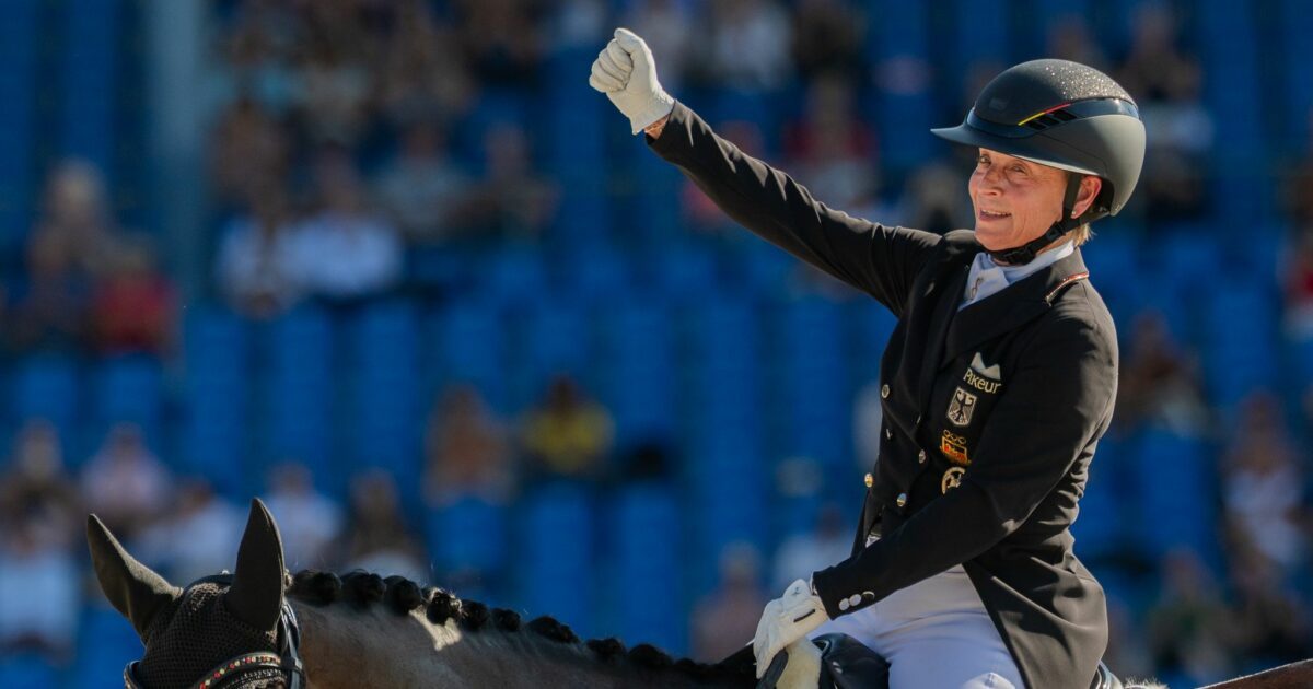 Jubelt nach ihrer Gold-Vorstellung im Team-Finale: Isabell Werth.