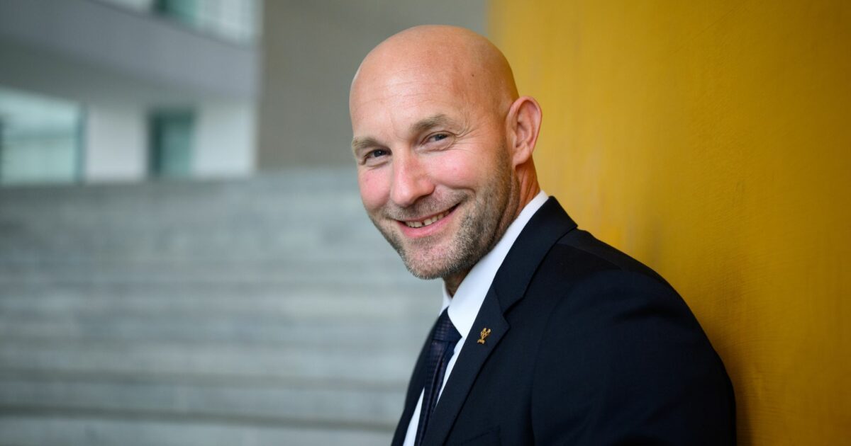 Sport-Staatsminister Ronald Rauhe hätte Olympia am liebsten im Jahr 2040 in Deutschland. (Archivbild)