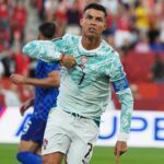 Cristiano Ronaldo könnte bald wieder für Portugal jubeln. (Archivbild)
