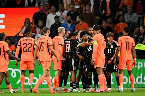 Die deutschen Spieler bejubelten ihr Führungstor