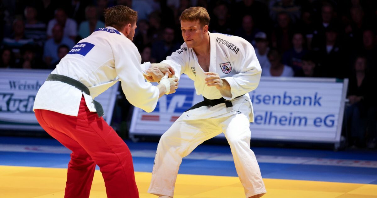 Deutschlands Olympia-Starter Timo Cavelius (r) wurde Opfer einer Prügel-Attacke. (Archivfoto)