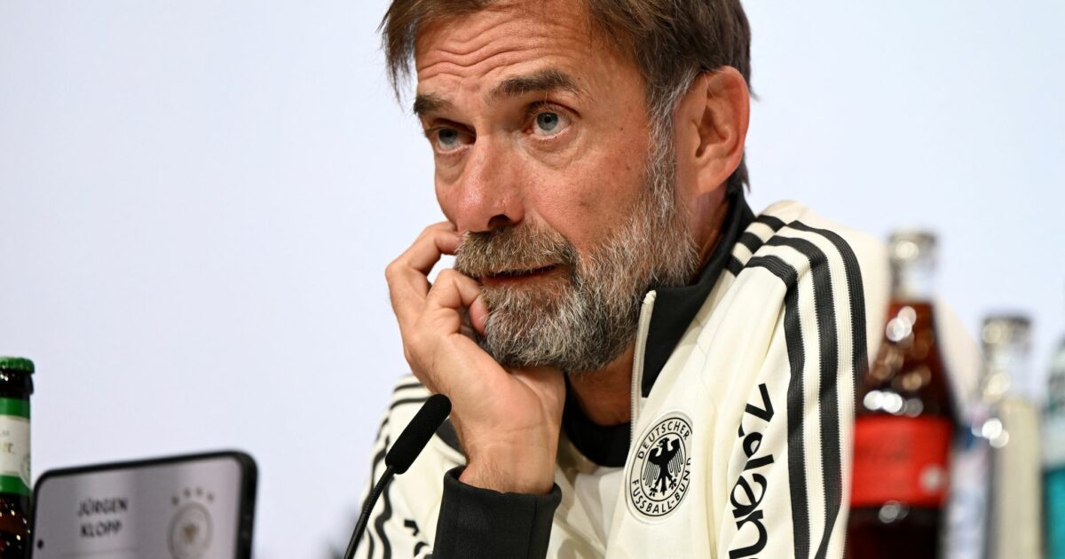 Bundestrainer Jürgen Klopp hat großen Respekt vor Manchester City und dessen Ex-Trainer Pep Guardiola.