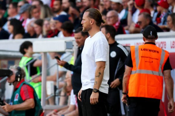 Im Fokus: Der Gladbacher Trainer Eugen Polanski.