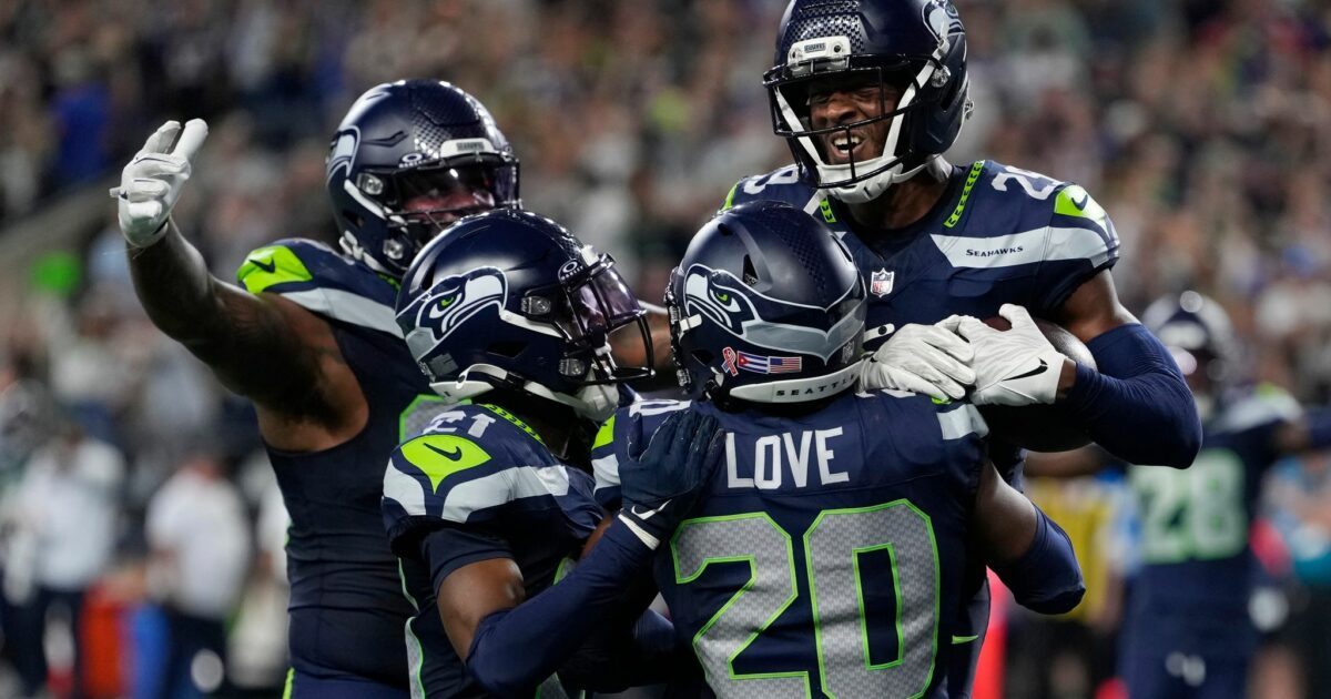 Die Seahawks ließen nach dem entscheidenden Ballgewinn der Freude freien Lauf.