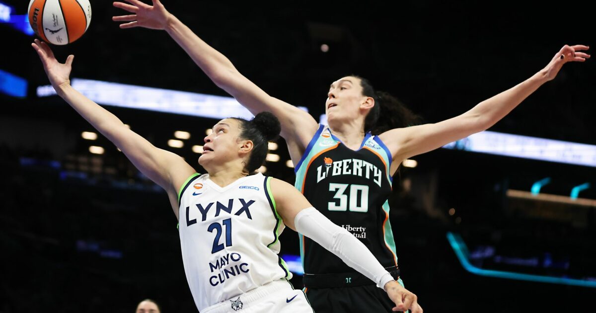 Die New York Liberty um Star-Spielerin Breanna Stewart haben sich in der ersten Playoff-Runde durchgesetzt.