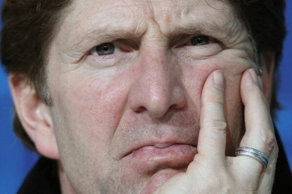 Die Verpflichtung von Mike Babcock als Trainer der Edmonton Oilers ist umstritten. (Archiv-Foto)