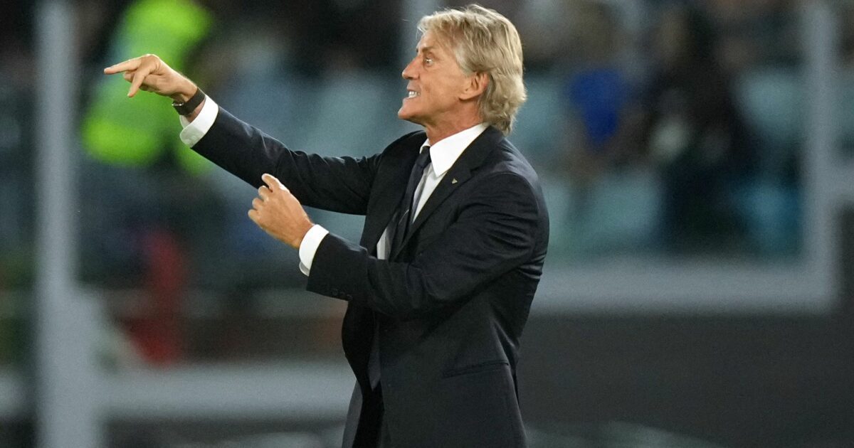 Mancinis Nationaltrainer-Comeback beginnt mit Pfiffen und einer Niederlage.