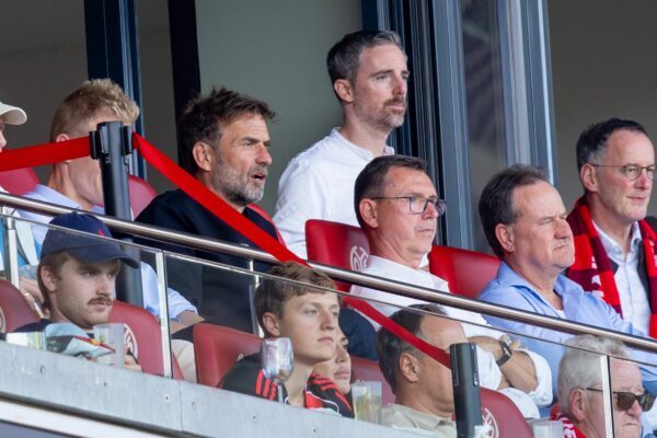Der Bundestrainer schaute sich zuletzt mehrere Bundesliga-Spiele an. (Archivbild)