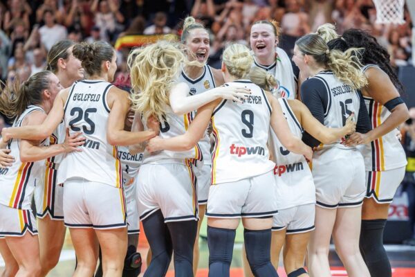 Deutschlands Basketballerinnen erlebten den nächsten Feueralarm.