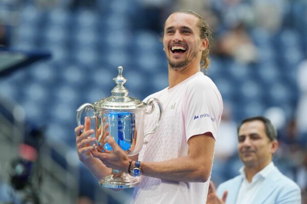 Es ist sein Jahr: Alexander Zverev freut sich über seinen zweiten Grand-Slam-Titel.