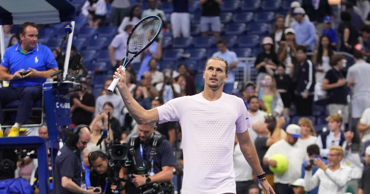 Alexander Zverev bedankt sich bei den Fans.