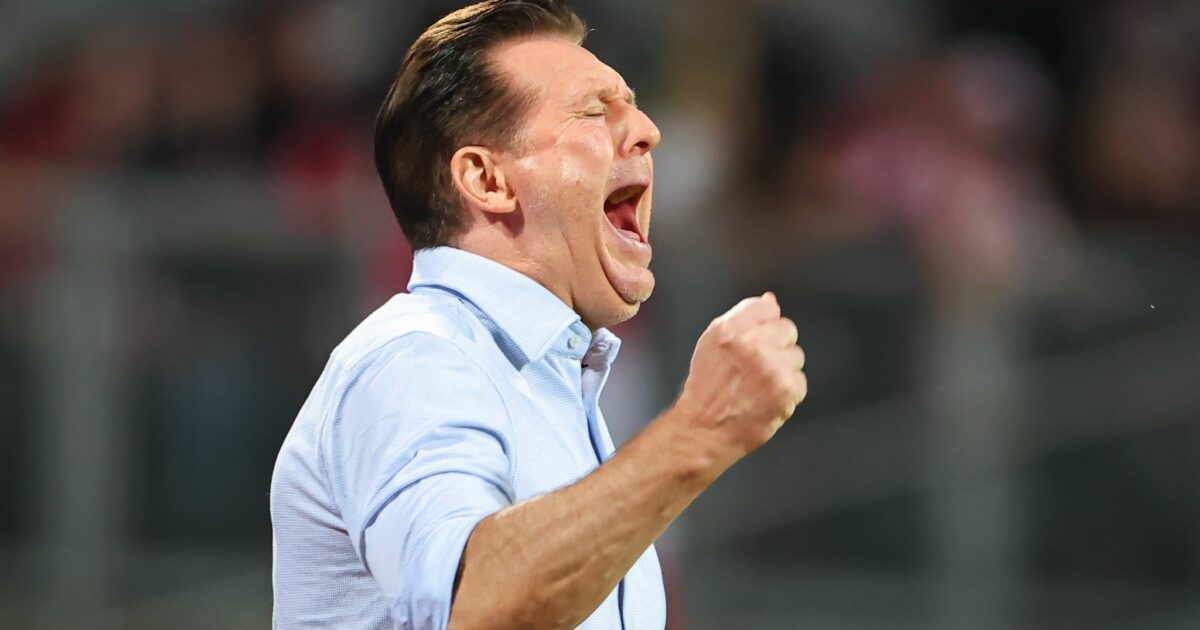 Christian Titz bei der 1:2-Niederlage von Hannover 96 in Nürnberg.