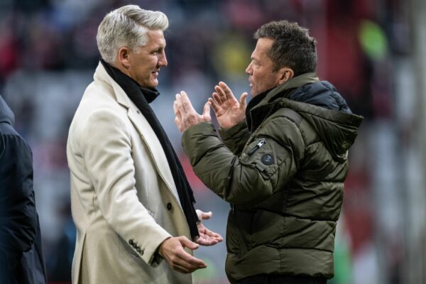 Sind sich nicht einig: Bastian Schweinsteiger (l) und Lothar Matthäus. (Archivbild)