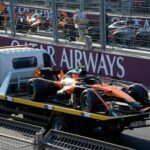 Lando Norris scheidet in Baku unverschuldet aus.