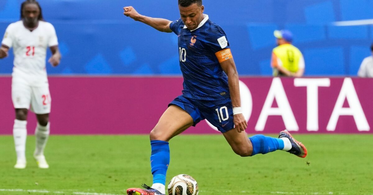 Bald nicht mehr in Nike-Schuhen: Kylian Mbappé. (Archivbild)