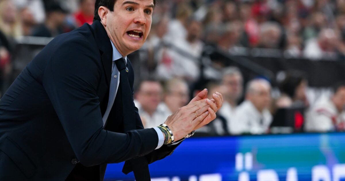 Alba-Trainer Pedro Calles musste bis zum Ende zittern. (Archivbild)
