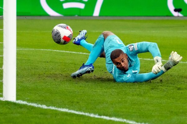 Irlands Torwart Gavin Bazunu boykottiert die Nations-League-Spiele gegen Israel. (Archivbild)