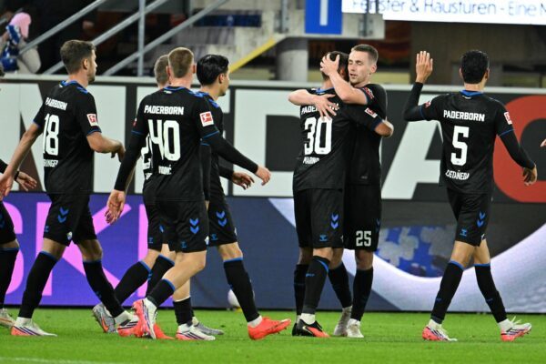 Torjubel beim SC Paderborn: Der Aufsteiger erzielte gegen Hoffenheim seine ersten Treffer.