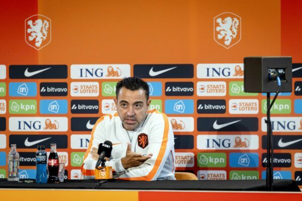 Der neue Bondscoach Xavi Hernández feiert gegen Deutschland sein Debüt.