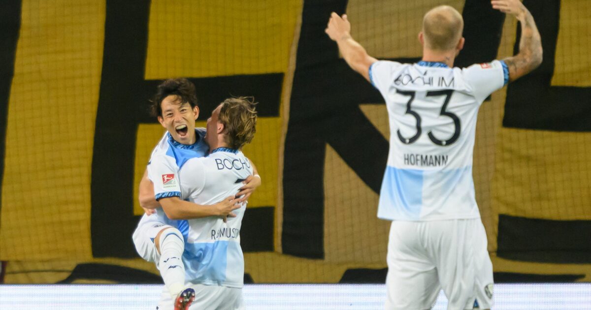 Bochums Koji Miyoski jubelt in den Armen von Christian Rasmussen.