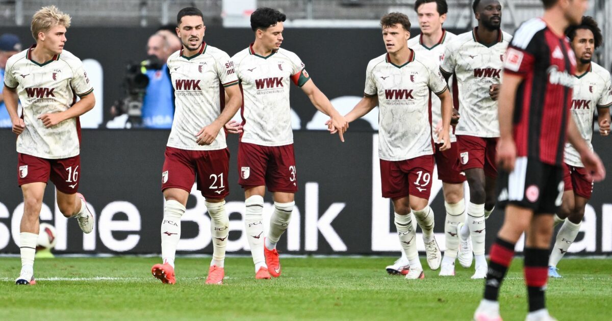 Der FC Augsburg bejubelte in Frankfurt den zweiten Saisonsieg.