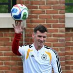 Pascal Groß wird das DFB-Trikot künftig nicht mehr tragen. (Archivbild)