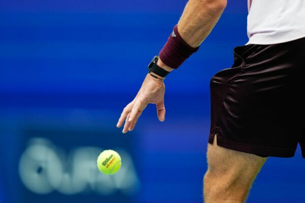 Dass Alexander Zverev den Ball so oft vor seinem Aufschlag springen lässt