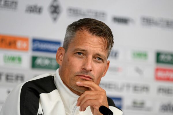 Wie viel Input kann der neue Gladbach-Coach Alexander Blessin seinem Team schon vermitteln? (Archiv)