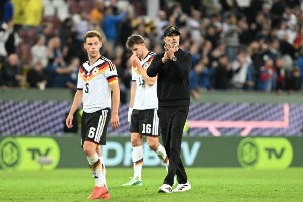 Nationalmannschaftskapitän Joshua Kimmich (links) und Bundestrainer Jürgen Klopp. (Archivbild)