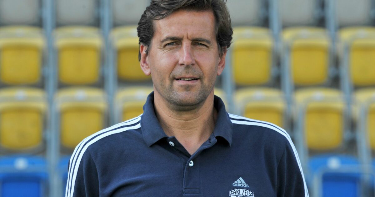 Heiko Weber war Spieler und Trainer in Jena. Nun ist er nach schwerer Krankheit gestorben. (Archivbild)