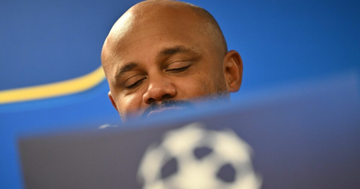Auszeit vom Fußball-Alltag: Bayern-Trainer Vincent Kompany muss sich nach seinem Zusammenbruch erst mal erholen. (Archivbild)